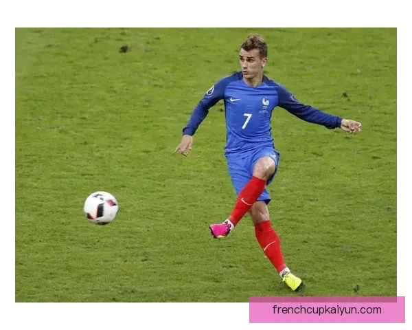 格列兹曼谈及偶像与榜样，表现稳健受到广泛关注